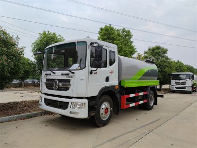 杭州用戶喜提12方灑水車，澆花、澆樹(shù)、綠化噴灑功能全